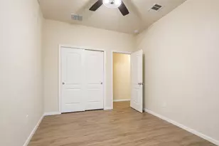5707 Harmony Bay Cir, Richmond, TX 77407 - Photo 9