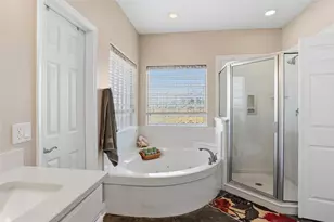 9106 N Humble Camp Rd, Dickinson, TX 77539 - Photo 17