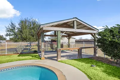 9106 N Humble Camp Road, Dickinson, TX 77539 - Photo 33