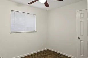 206 Prune St, La Marque, TX 77568 - Photo 11