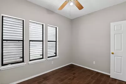 11326 Willowood Creek Drive, Corpus Christi, TX 78410 - Photo 15