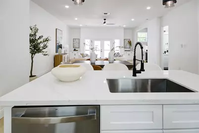 1214 W 24th Street #A, Houston, TX 77008 - Photo 11