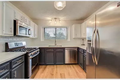 713 Willow Creek Drive, La Porte, TX 77571 - Photo 3