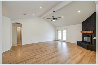 713 Willow Creek Drive, La Porte, TX 77571 - Photo 13