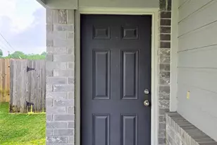 18727 N Young Elm Cir, Houston, TX 77073 - Photo 3