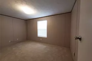 401 S Woodson St, Willis, TX 77378 - Photo 11
