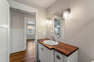 210 W Mulberry Ave, Wharton, TX 77488 - Photo 17