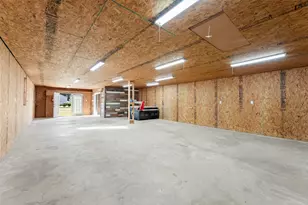 210 W Mulberry Ave, Wharton, TX 77488 - Photo 29