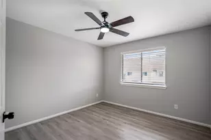 11735 Alief Clodine Rd, Houston, TX 77072 - Photo 27