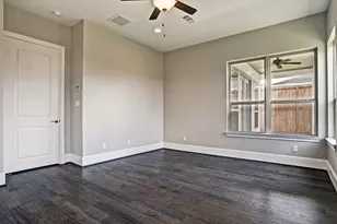 4851 Benning Dr, Houston, TX 77035 - Photo 13