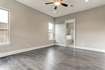 4851 Benning Dr, Houston, TX 77035 - Photo 11