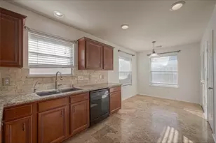 10819 Waterfern Ct, Houston, TX 77064 - Photo 9