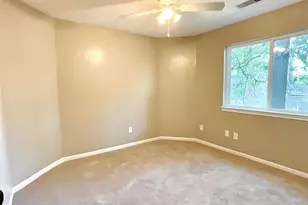 122 April Wind Dr E, Conroe, TX 77356 - Photo 13