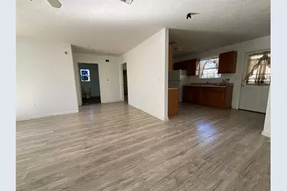 1111 Wheeler Street, Anahuac, TX 77514 - Photo 5