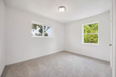 5111 Clover Street #B, Houston, TX 77033 - Photo 7