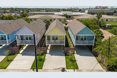 2305 67th Street, Galveston, TX 77551 - Photo 3
