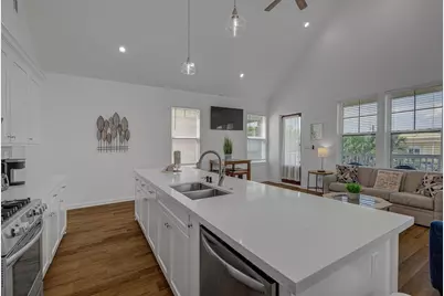 2305 67th Street, Galveston, TX 77551 - Photo 15