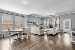 623 Orchid Hill Dr E, Conroe, TX 77301 - Photo 5