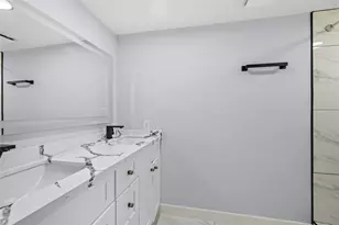 10415 Towne Oak Ln, Sugar Land, TX 77498 - Photo 23