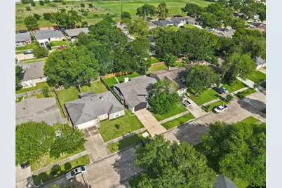 10415 Towne Oak Lane, Sugar Land, TX 77498 - Photo 31