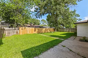 10415 Towne Oak Ln, Sugar Land, TX 77498 - Photo 27