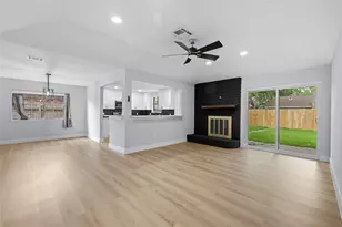 10415 Towne Oak Ln, Sugar Land, TX 77498 - Photo 11
