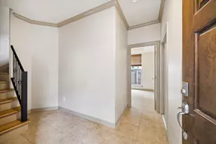 5715 Kiam St, Houston, TX 77007 - Photo 3