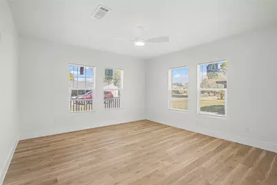 3125 South Dr, Groves, TX 77619 - Photo 15