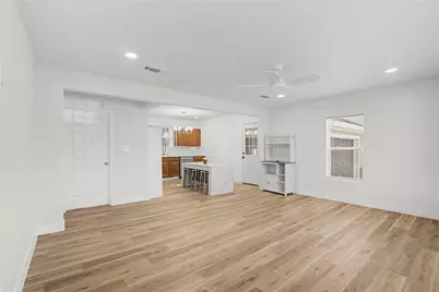 3125 South Dr, Groves, TX 77619 - Photo 5