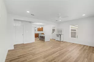 3125 South Dr, Groves, TX 77619 - Photo 5