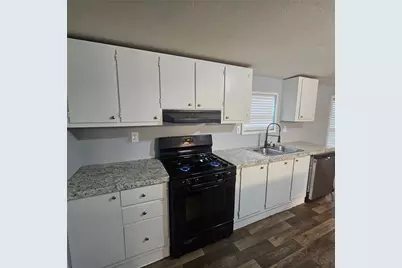 139 Malcolm Street, Ames, TX 77575 - Photo 5