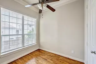 2514 Maxroy St, Houston, TX 77007 - Photo 9