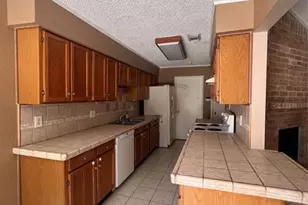 11907 N Fairhollow Ln, Houston, TX 77043 - Photo 3