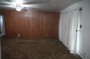 1439 Saddle Rock Dr, Houston, TX 77088 - Photo 5