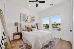 7836 Nashville St Unit B St, Houston, TX 77028 - Photo 19