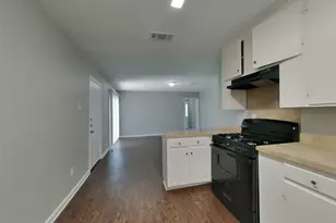 5234 Jorns, Houston, TX 77045 - Photo 7