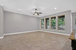 27 Daffodil Meadow Pl, Tomball, TX 77375 - Photo 5