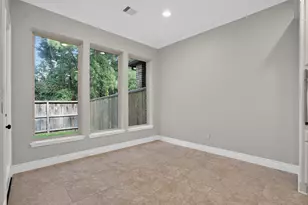 27 Daffodil Meadow Pl, Tomball, TX 77375 - Photo 11