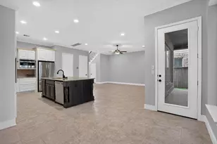 27 Daffodil Meadow Pl, Tomball, TX 77375 - Photo 11
