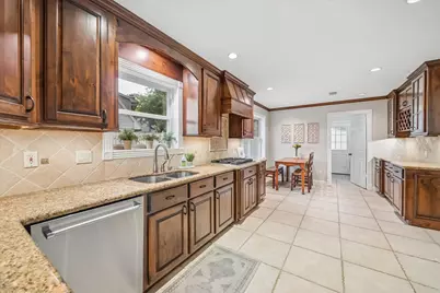 5410 Coral Gables Drive, Houston, TX 77069 - Photo 13