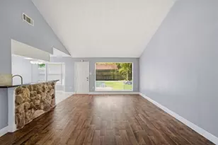 2003 Williamsburg Ct S, League City, TX 77573 - Photo 5