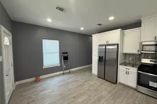 9815 Garcroft St, Houston, TX 77029 - Photo 5