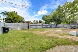 9650 E Hardy Rd, Houston, TX 77093 - Photo 11