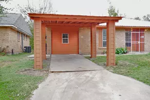 14527 Campden Hill Rd, Houston, TX 77045 - Photo 3
