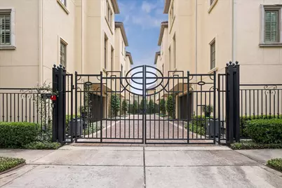 2407 Brazoria Street #A, Houston, TX 77019 - Photo 3