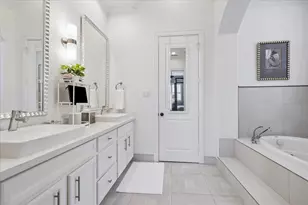 2407 Brazoria St, Houston, TX 77019 - Photo 25
