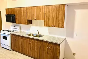 7339 Mountbatten Rd, Houston, TX 77033 - Photo 27