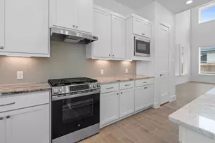 213 Black Cypress Trl, Waller, TX 77447 - Photo 5