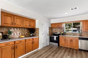 7111 Oak Village Dr, Houston, TX 77396 - Photo 7