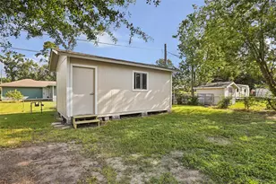 7111 Oak Village Dr, Houston, TX 77396 - Photo 17